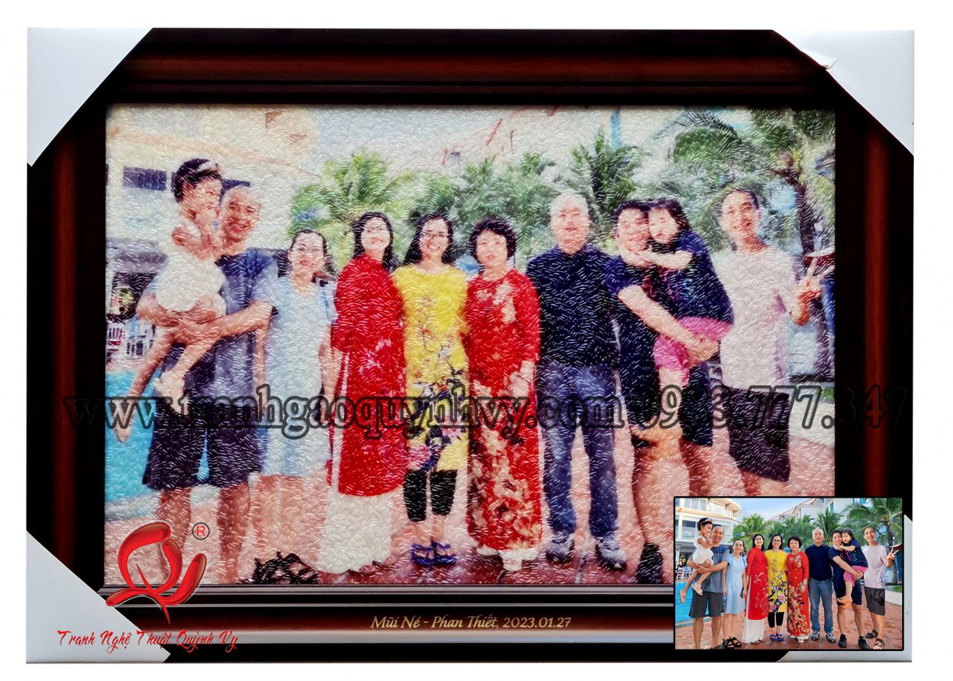 Chân Dung 1 Gia Đình 30 x 45
