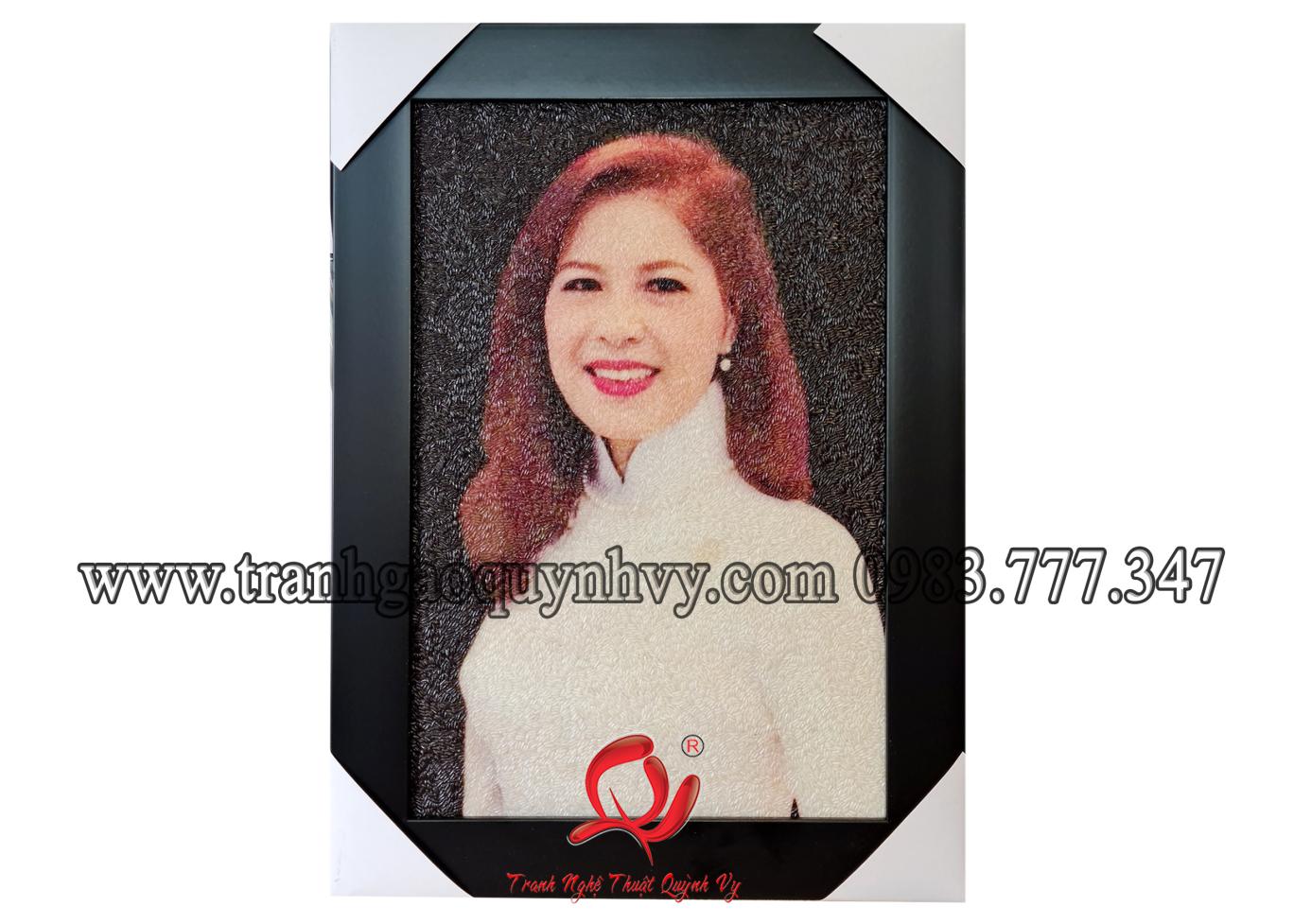 Chân Dung 1 người 30 x 45
