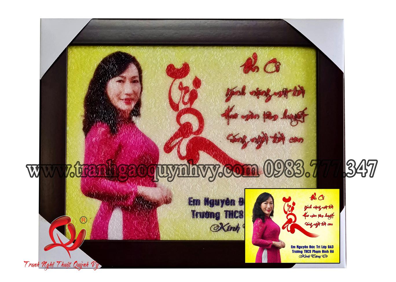 Chân Dung Cô Giáo 22 x 28
